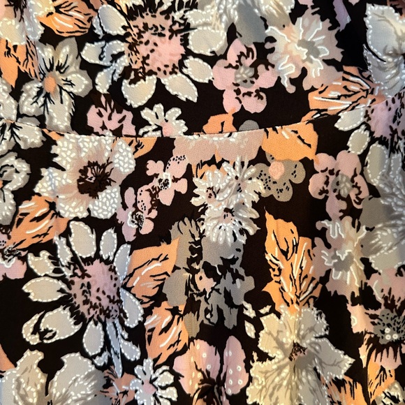 Cute short sleeve dress - Picture 5 of 5